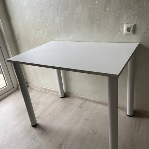 Стол