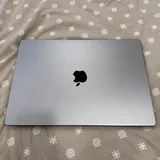 MacBook Pro 16" (M1) 6