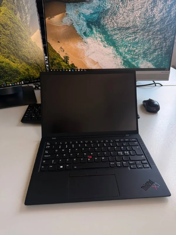 Ноутбук ThinkPad X1 Carbon Gen 9 1