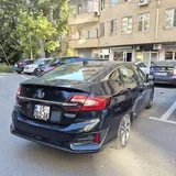 Honda Clarity PHEV Touring 4