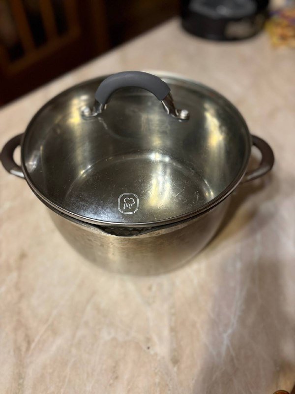 Кастрюля Röndell, миски, тарелки, противень, сито