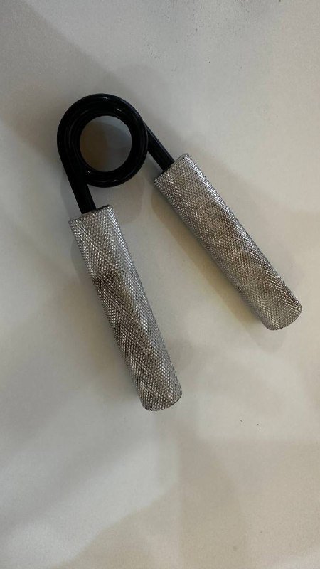 Комплект шапочка и шарфик, противень с решеткой, эспандер, ремешок для часов, перчатки для спорта, мужские аквашузы 4