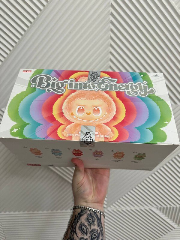 Коробка Лабубу оригинальная запечатанная