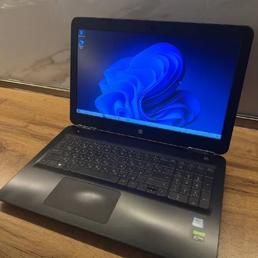 HP Pavilion 15-bc52ur Laptop