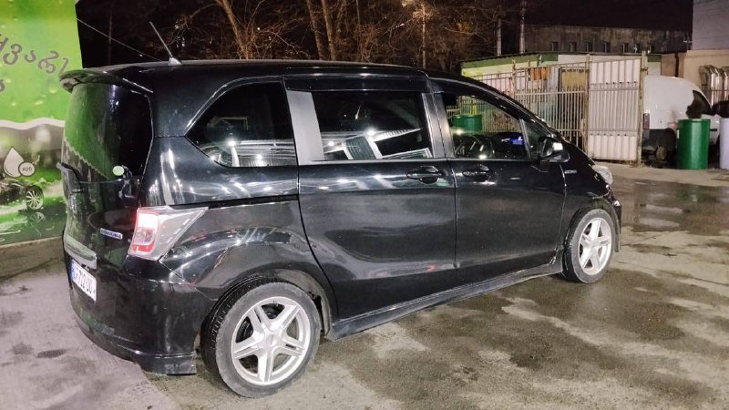 Такси Honda Freed минивэн 2014 комфортное авто 6 мест 3