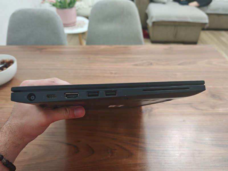 Ноутбук Dell Latitude i7-8650 16GB 250GB 2