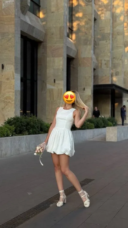 Белое платье азиатского бренда 1