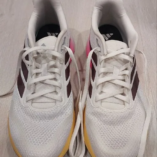 Кроссовки adidas