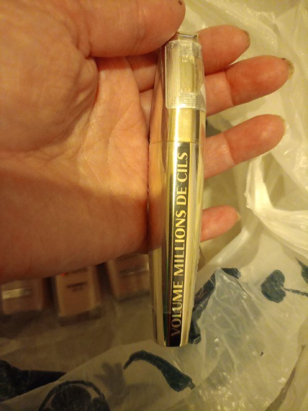 тональные средства, тушь Loreal 4