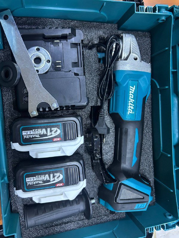 Аккумуляторный триммер Makita в кейсе 2