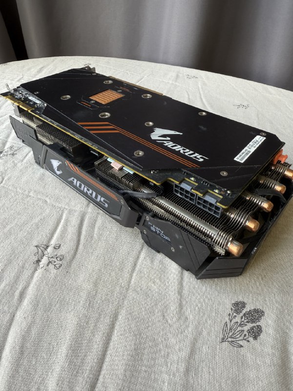 Видеокарты MSI GeForce GTX 1080 Ti, 2 шт.