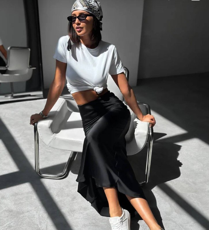 Классическая длинная атласная юбка Zara черная, размер M 3