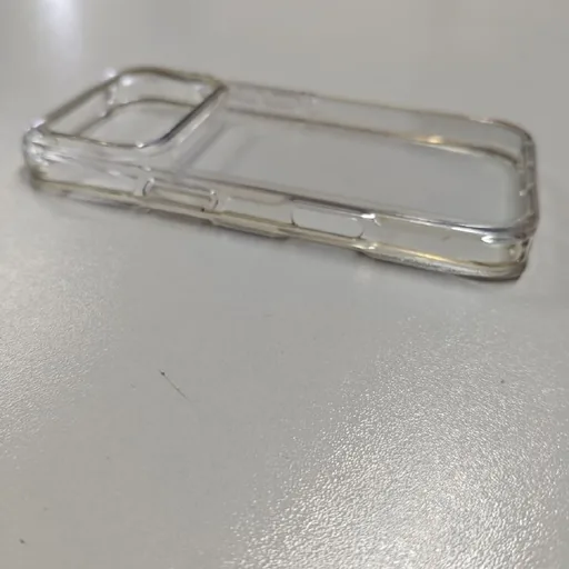 Чехол на iPhone 17 Pro