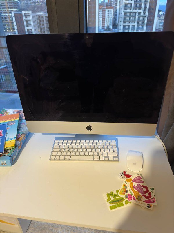 Apple iMac 21.5" Late 2012, оригинальная клавиатура, мышь