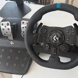 Телевизор Xiaomi, руль Logitech, память Corsair 3