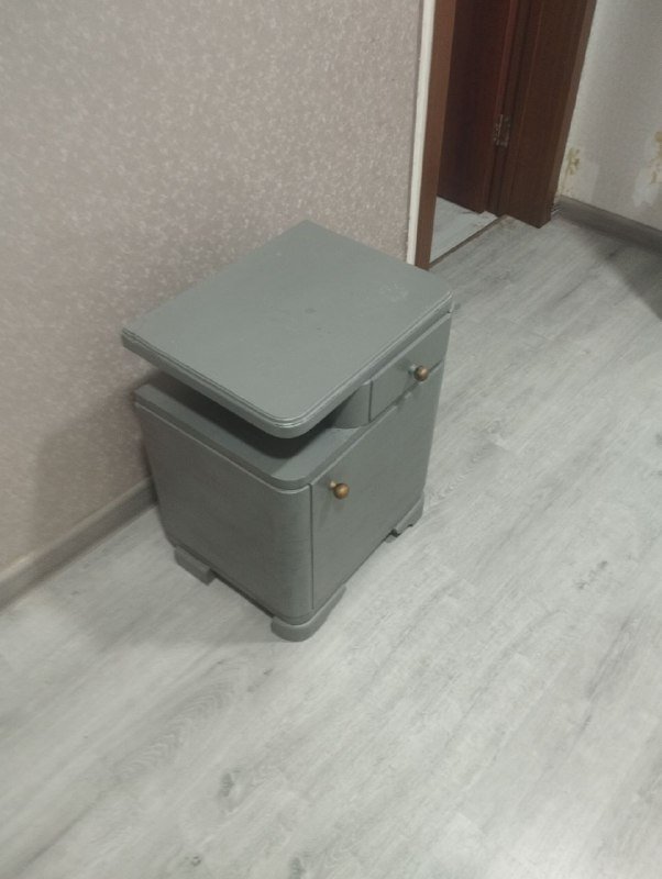 Тумбочка, шкаф 2