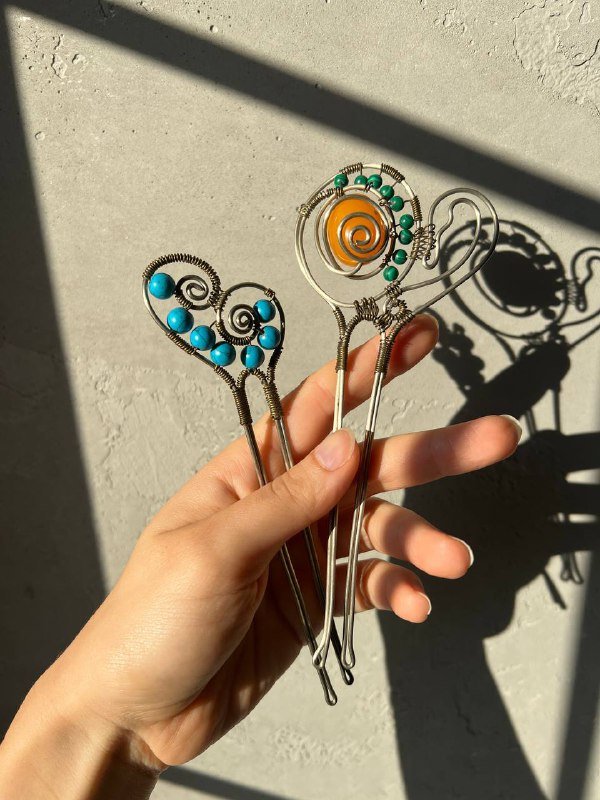 Заколки-шпильки для волос с камушками