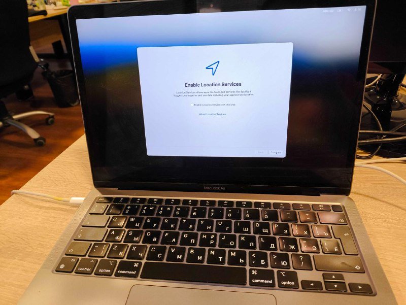Macbook Air M1 13 8/256 3