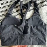 Спортивный топ Oysho 2