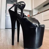 Женские туфли Pleaser, черный лак 1