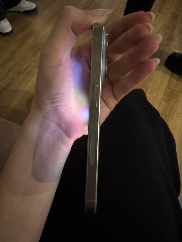 iPhone 15 Pro 4