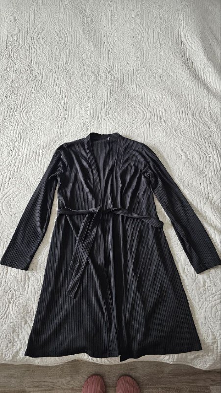 Платье, теплая кофта, жилетка, халат, лосины черные, лосины серые 4