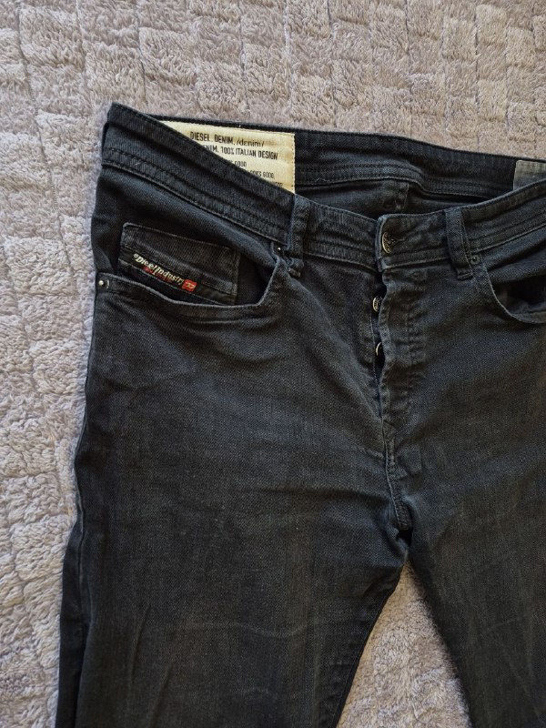 куртка DIESEL, джинсы diesel, кожаная куртка barney's, джинсовая куртка diesel, кроссовки diesel 4