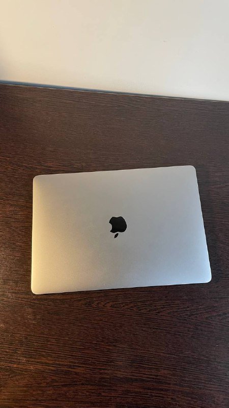 Macbook Air 13 M1 8/256 3