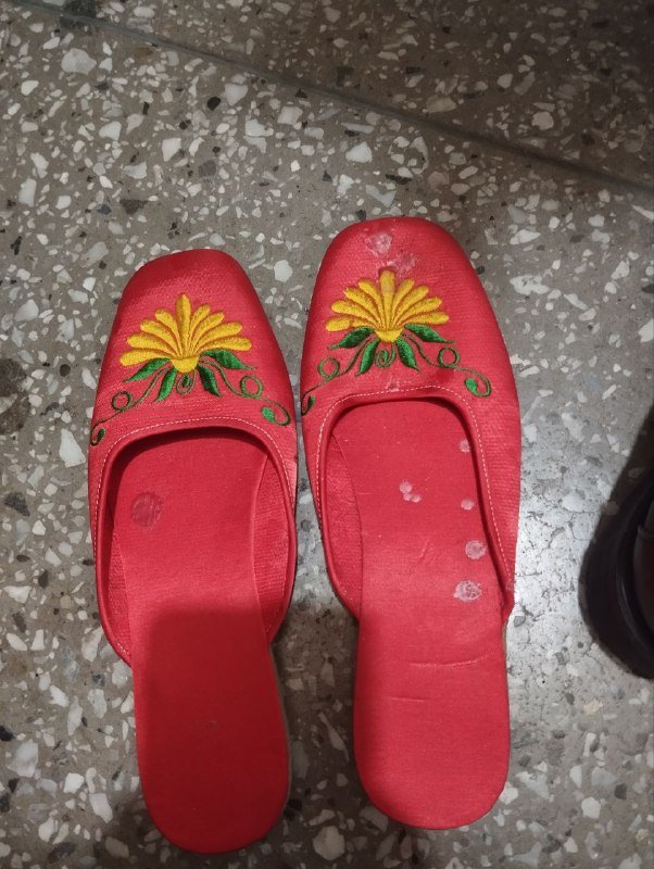 Тапочки женские красные с вышивкой