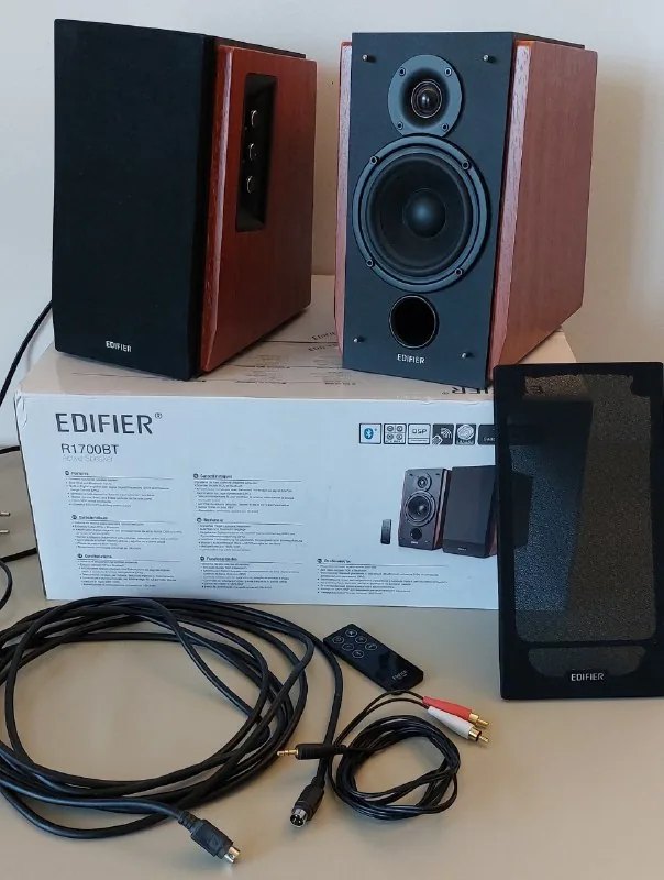 Колонки Edifier R1700BT 1