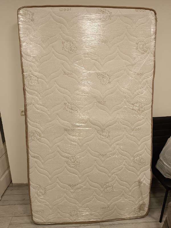 матрас 120x200 почти как новый 2