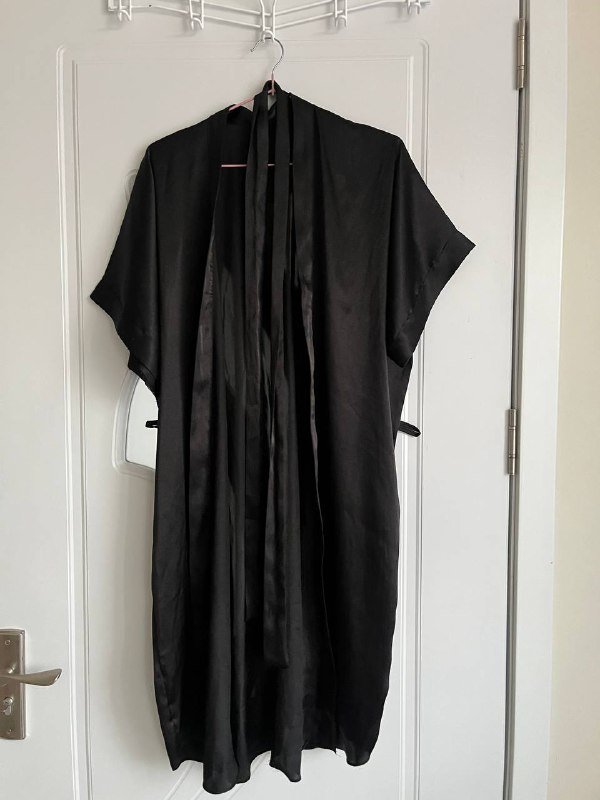 дождевик, галстук, топ, черный халат 6