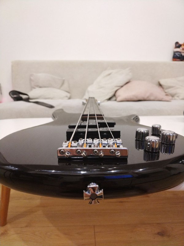 Бас гитара Ibanez GSR200 2