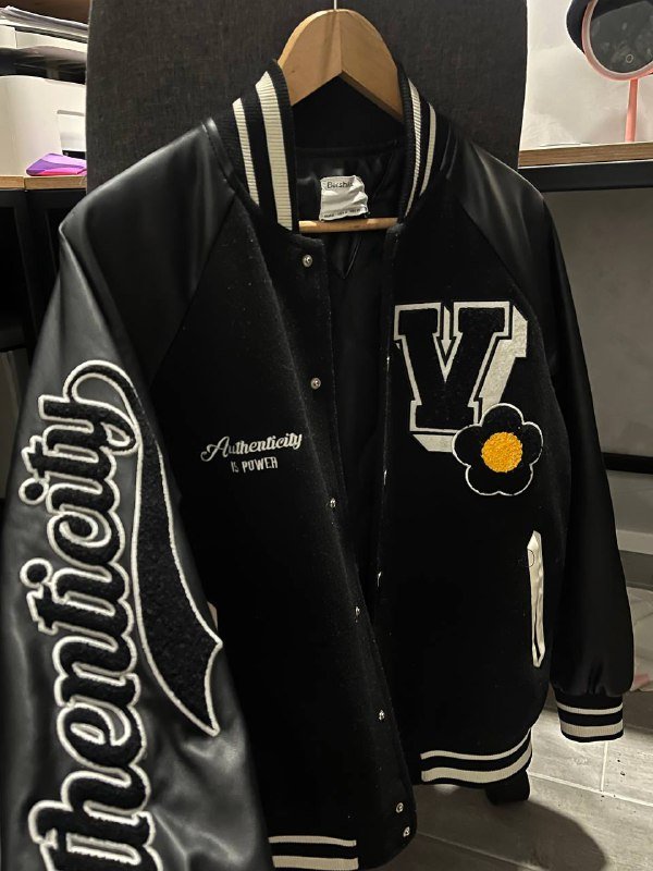 бомбер, коричневый кардиган, рубашки, черная зипка, джинсы, платье детская одежда 2