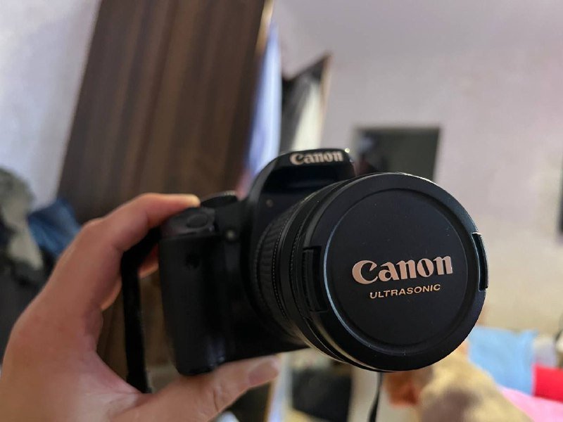 Фотоаппарат Canon EOS450d