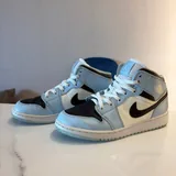 Air Jordan 1 Mid кроссовки 1
