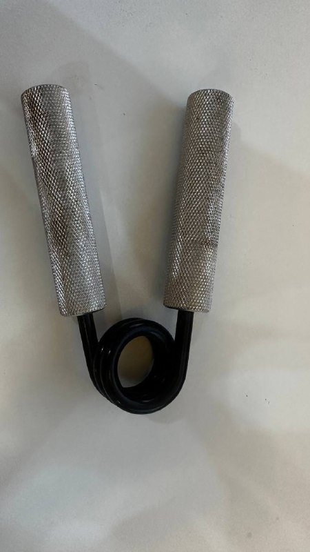 Комплект шапочка и шарфик, противень с решеткой, эспандер, ремешок для часов, перчатки для спорта, мужские аквашузы 5