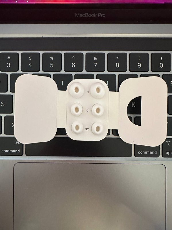 Premium копия AirPods Pro 2 наушники, кейс, амбюшуры 6