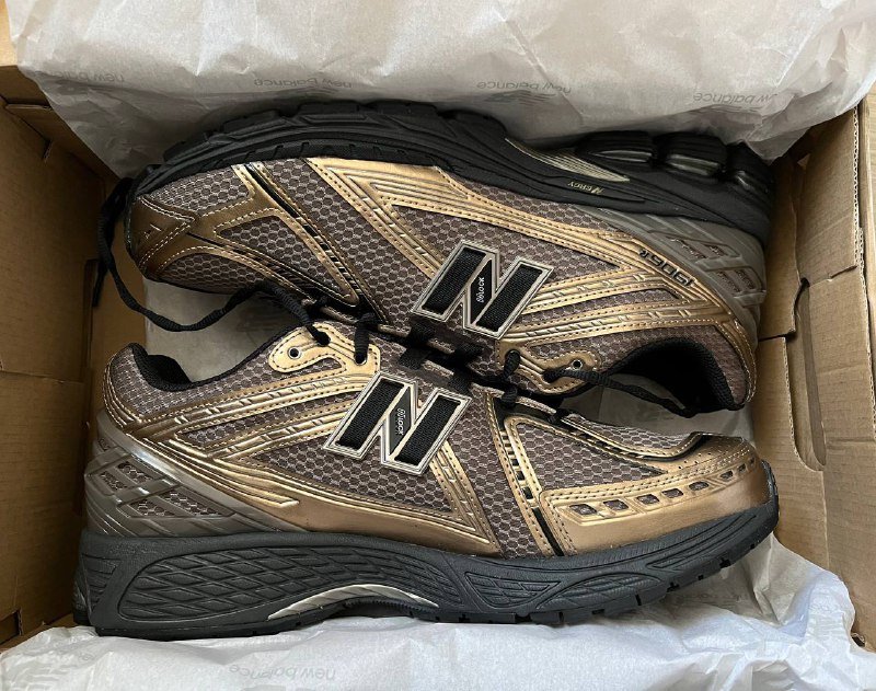 Кроссовки New Balance U1906