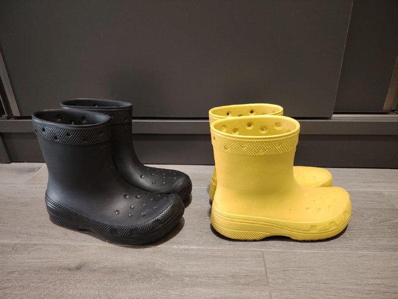 2 пары сапог Crocs мужские