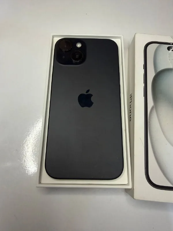 iPhone 15 128GB 1
