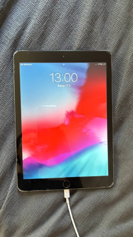 Электронная книга PocketBook pro, iPad Air, шорты юникло 3