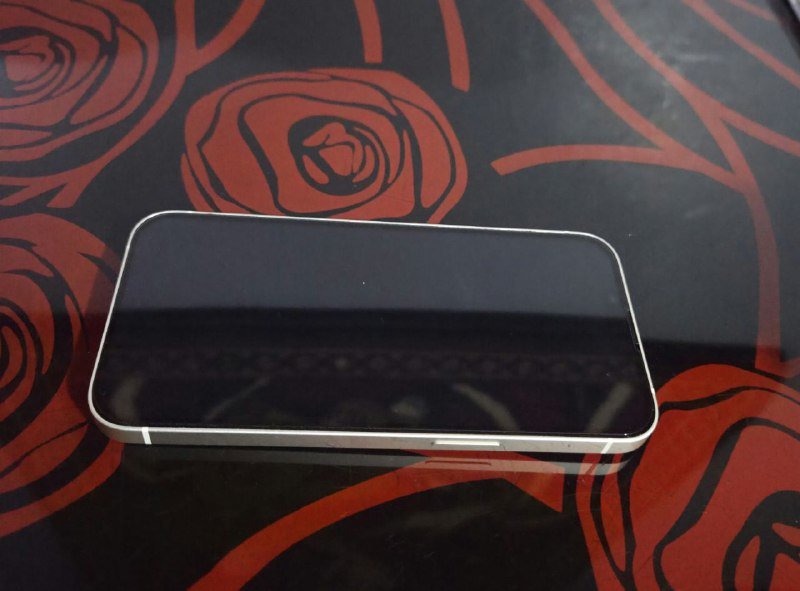 Айфон 13 в идеальном состоянии 4