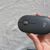 Монитор LG, клавиатура Logitech, мышь, USB-C хаб 4
