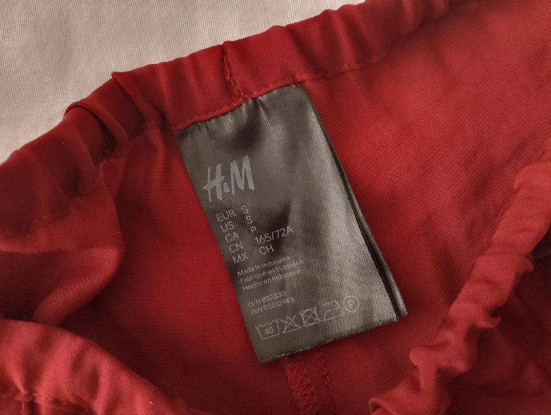 Шорты H&M, вечерние блестящие брюки 3