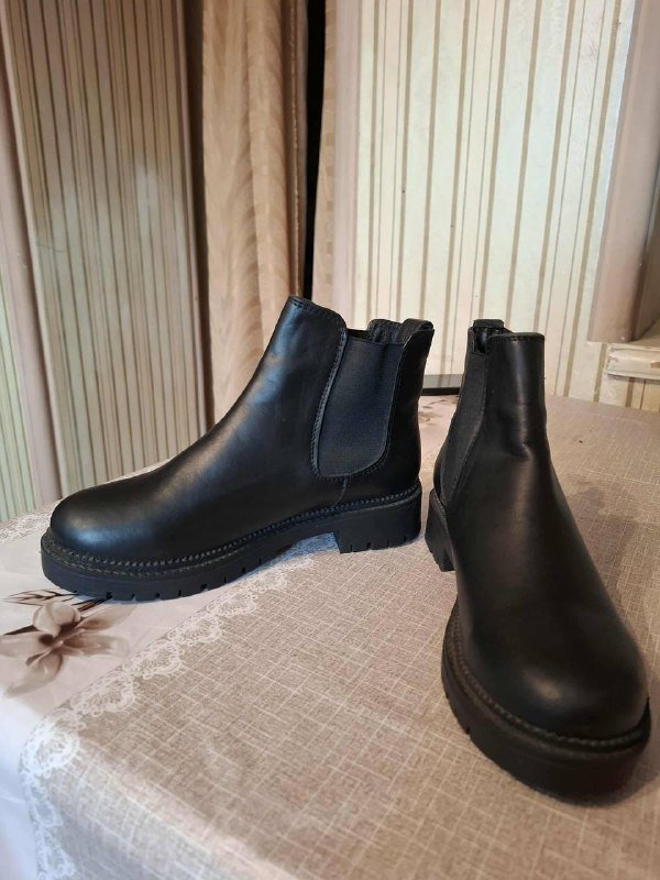 Женские ботинки черные новые 36, 37 размер