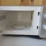 Складной стол, микроволновка 2