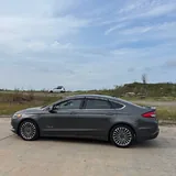 Ford Fusion Hybrid 2017 5