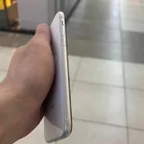iPhone XR 128GB 3
