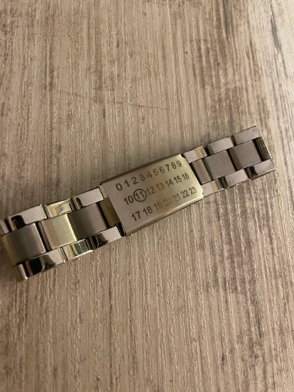 кольца, браслеты, ожерелья, часы 8